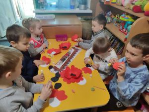 Маки пам’яті: Донеччина вшановує подвиг героїв