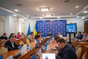 Комітет з питань правоохоронної діяльності розглянув президентський законопроєкт щодо посилення повноважень НАБУ і САП та низку альтернативних ініціатив