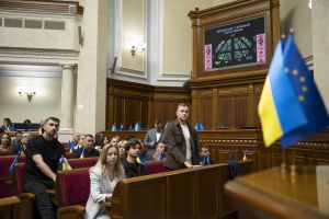 Прийнято закон щодо питань освіти  військовослужбовців віком від 18 до 25 років, які проходять службу за контрактом або за призовом під час мобілізації, на особливий період