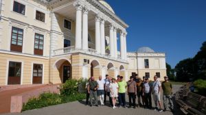 Ветерани з Вінниччини відкрили для себе історичні та культурні перлини регіону в рамках одноденної подорожі