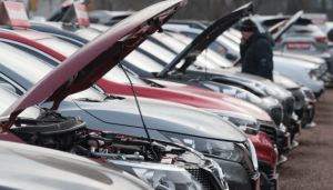 Кабмін удосконалив порядок оптової та роздрібної торгівлі транспортними засобами