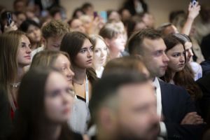 Комітет з питань молоді і спорту вітає рішення Президента України щодо спрощення вступу до закладів вищої освіти, збільшення стипендій та спрощення перетину кордону для чоловіків молодше 22 років