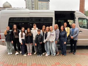 Школярі з Івано-Франківська вирушили на відпочинок до Румунії в межах обласного проєкту