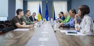 Підтримка транзитних центрів і допомога переселенцям: команда ОВА зустрілася з делегацією УВКБ ООН