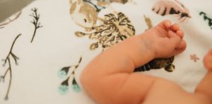 На Дніпропетровщині родини можуть отримати компенсацію за послуги няні