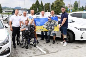 У Львові 147 ветеранів і людей з інвалідністю стали учасниками проєкту «Безбар’єрні автошколи»