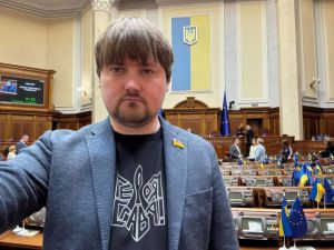 Олександр Санченко: Тільки 10% молодих українців заявили, що хочуть виїхати за кордон для постійного проживання