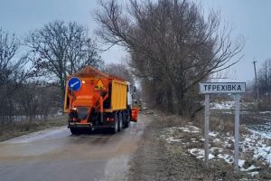 На Чернігівщині триває підготовка дорожнього господарства до роботи в осінньо-зимовий період