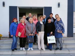 Нова робота, новий дім: як меблева фабрика «Ламелла» та служба зайнятості Донеччини змінюють життя переселенців