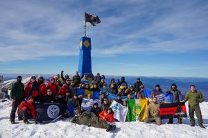 50 ветеранів з усієї України підкорили Говерлу в межах ретриту на Закарпатті