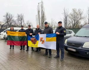Рятувальники Житомирщини отримали автомобілі від литовських партнерів