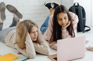 МОН оновило вимоги до створення електронних додатків до підручників