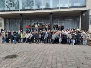 Діти пільгових категорій Житомирщини вирушили до Міжнародного дитячого центру «Артек»