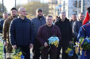 Миколаїв вшановує Героїв Небесної Сотні у День Гідності