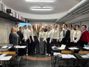 Підвищити зарплату вчителів до рівня трьох «мінімалок» 