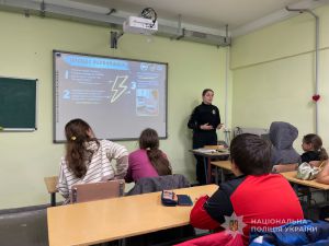 На Сумщині школярів навчають захищатися від вербування