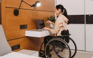 Роботодавці Рівненщини отримали майже 6 млн грн за створення робочих місць для людей з інвалідністю