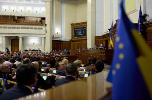 Щодо оцінки ефективності та результативності діяльності митних органів