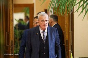 Комітет Верховної Ради України з питань освіти, науки та інновацій вітає з 75-річчям Президента НАН України Загороднього Анатолія Глібовича