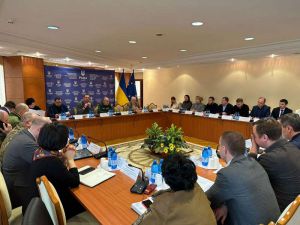 Розширення повноважень ВЛК для іноземних добровольців та “Доступні ліки” для військових: Комітет здоров’я нації прийняв важливі рішення