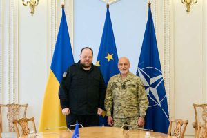 Руслан Стефанчук обговорив із Головою Військового комітету НАТО подальше посилення оборонної підтримки України