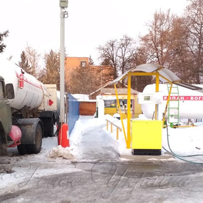 На Полтавщині податківці виявили три автозаправні станції