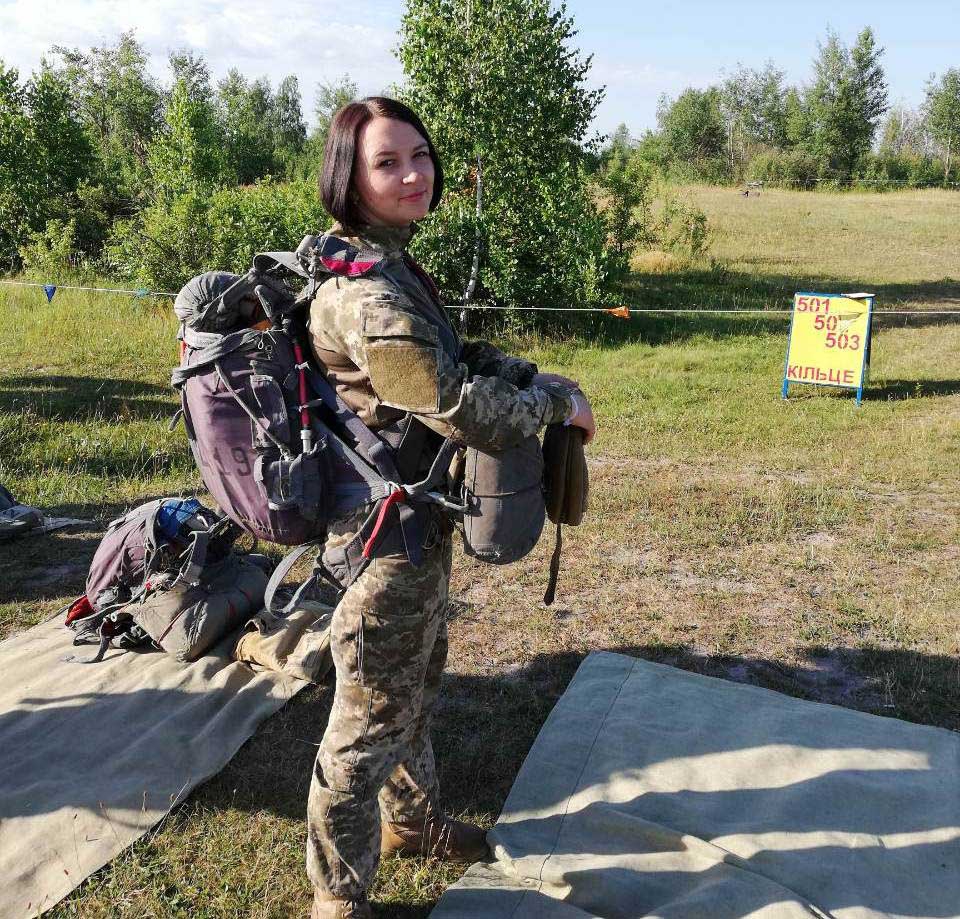 Стала в стрій замість чоловіка