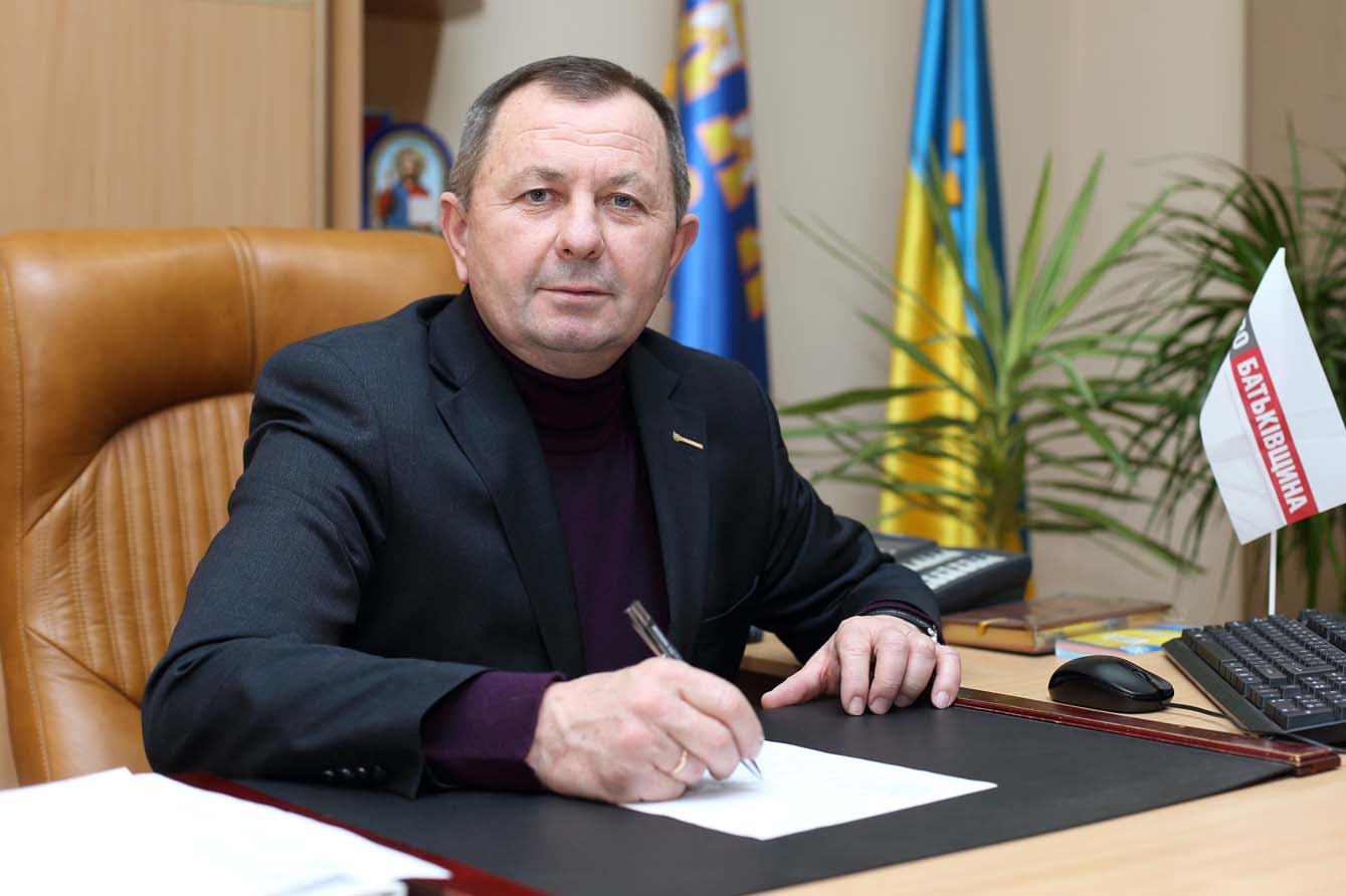 Працювати над утвердженням Української Державності