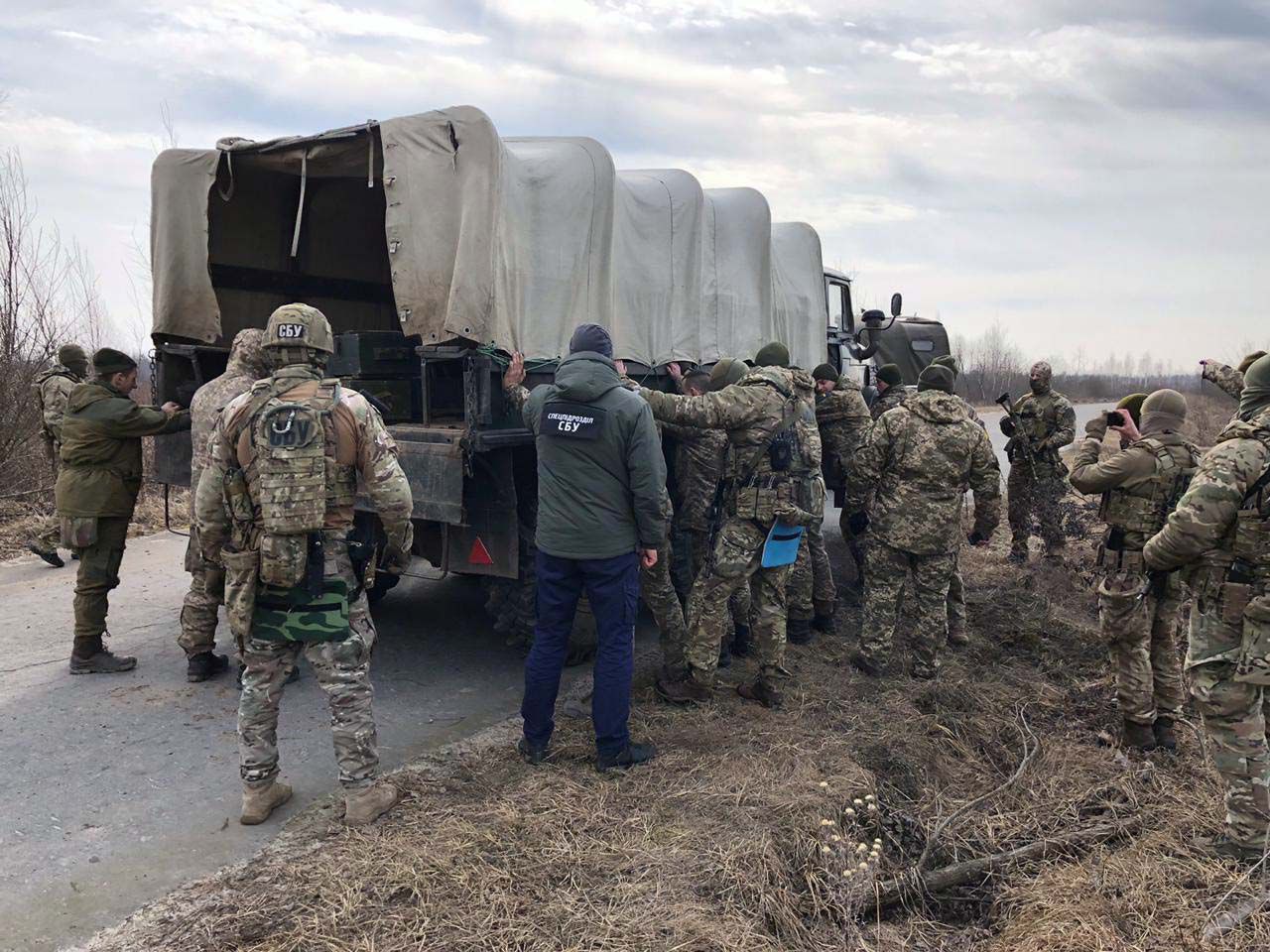 СБУ блокувала діяльність угруповання торгівців вибухівкою на Рівненщині
