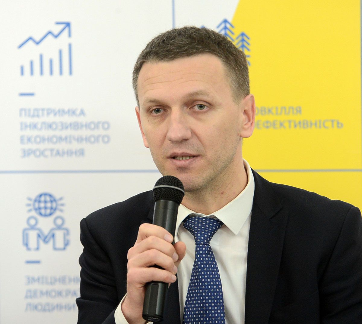Понад п’ять тисяч кримінальних проваджень, зокрема, у правоохоронній і військовій сферах