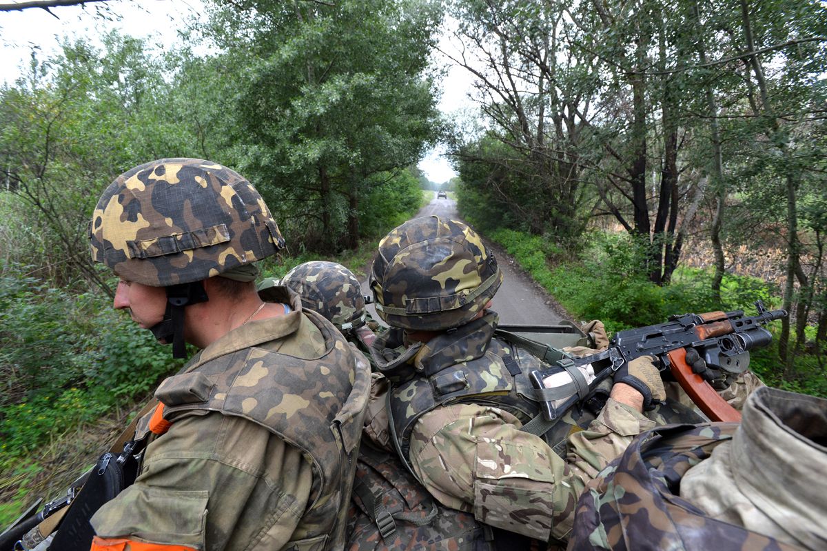 Попри «Великоднє перемир’я» окупанти гатять із важкого калібру