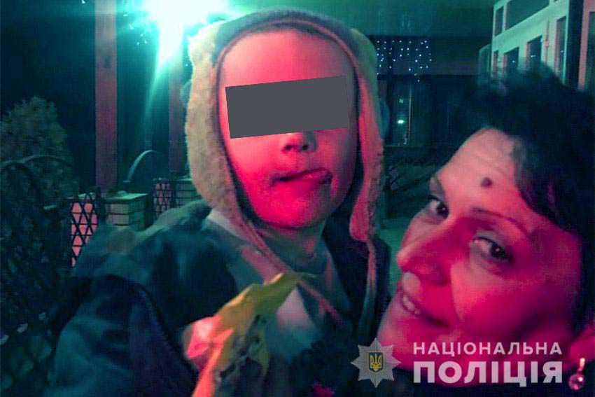 Малюк посеред ночі вирушив за пиріжками
