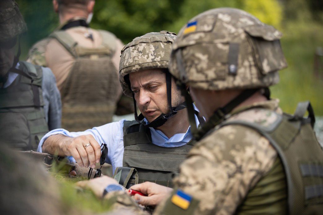 Президент  побував  на передових  позиціях