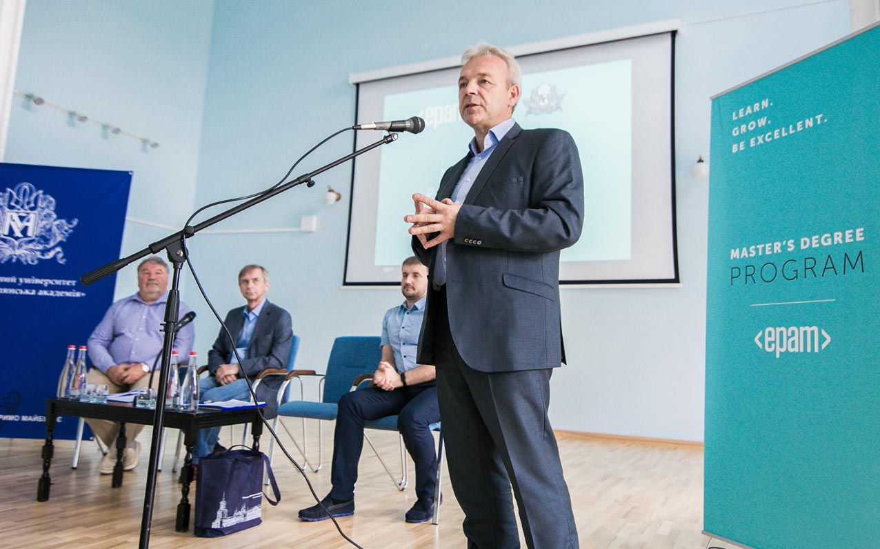 Навчатимуть магістрів з програмної інженерії