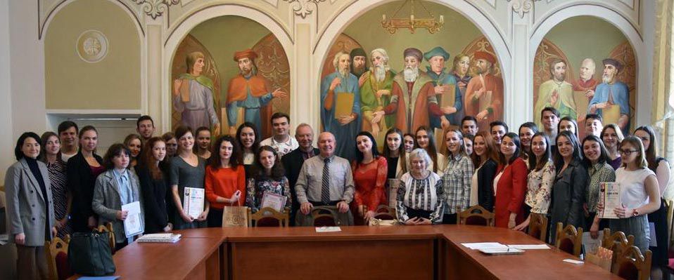 Діаспора нагородила кращих стипендіями і грантами