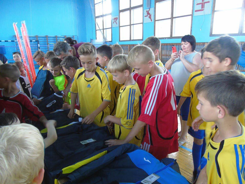 Екіпіровка для всієї команди