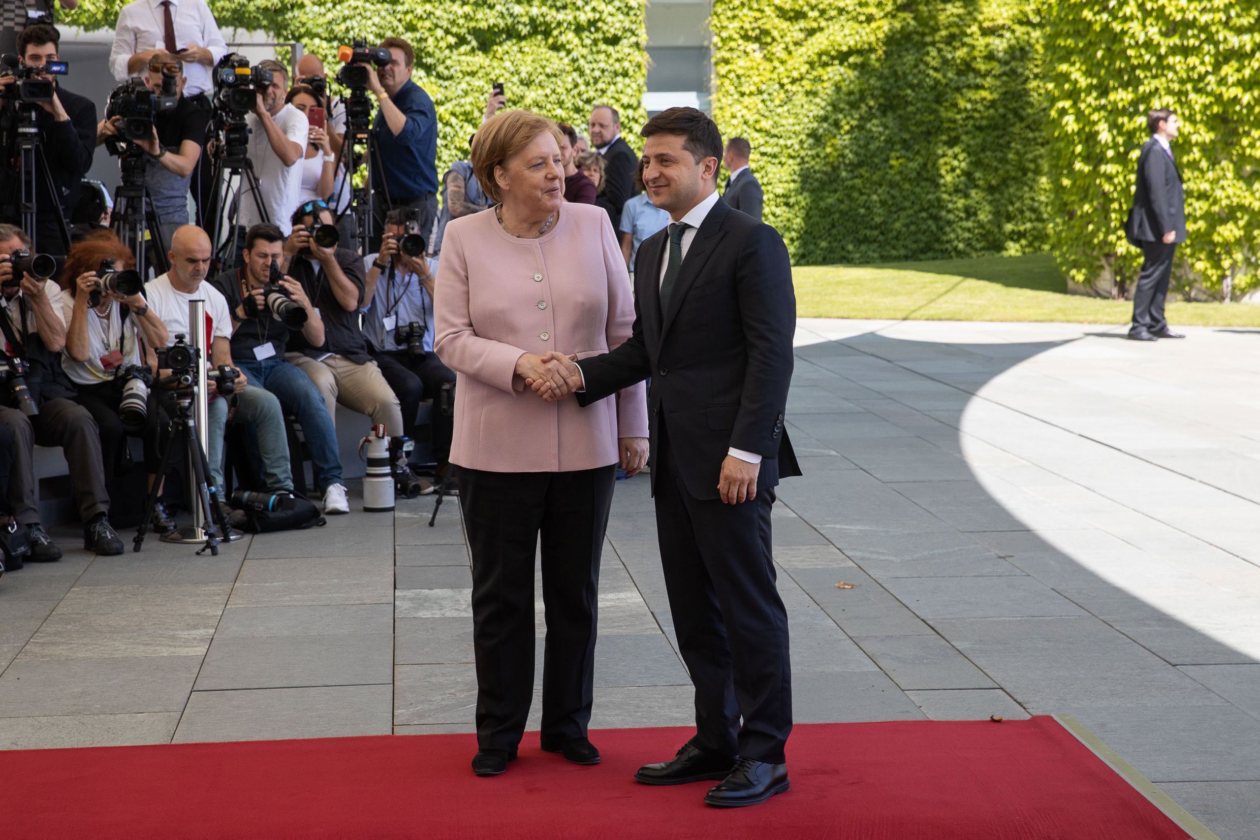Ukrainer erwarten von der Bundeskanzlerin Hilfe bei der Wiederherstellung der Souveränität und Durchführung von Reformen