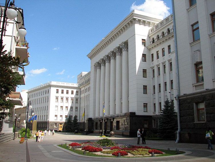 Давайте пофантазуємо на тему оцінки діяльності Президента