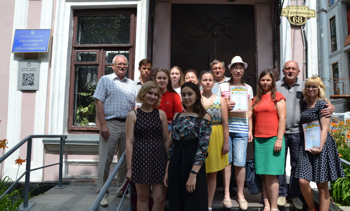 Змагалися юні літератори