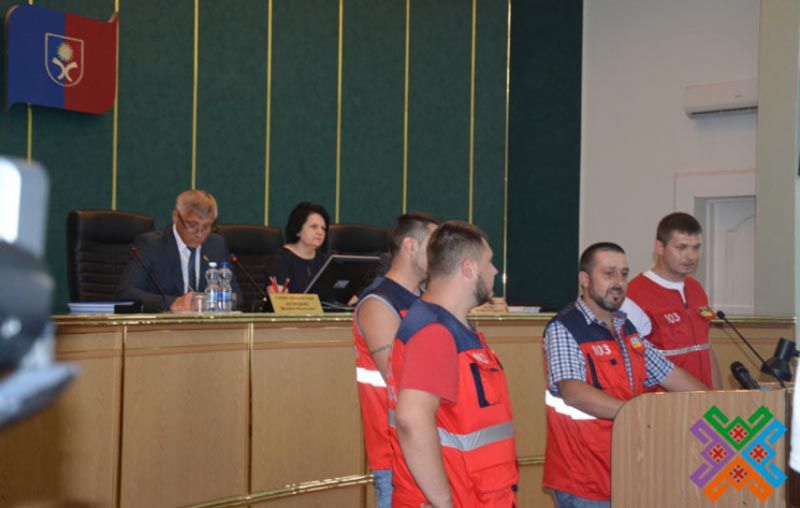 У Хмельницькому працівники «швидкої» погрожують масовим звільненням 