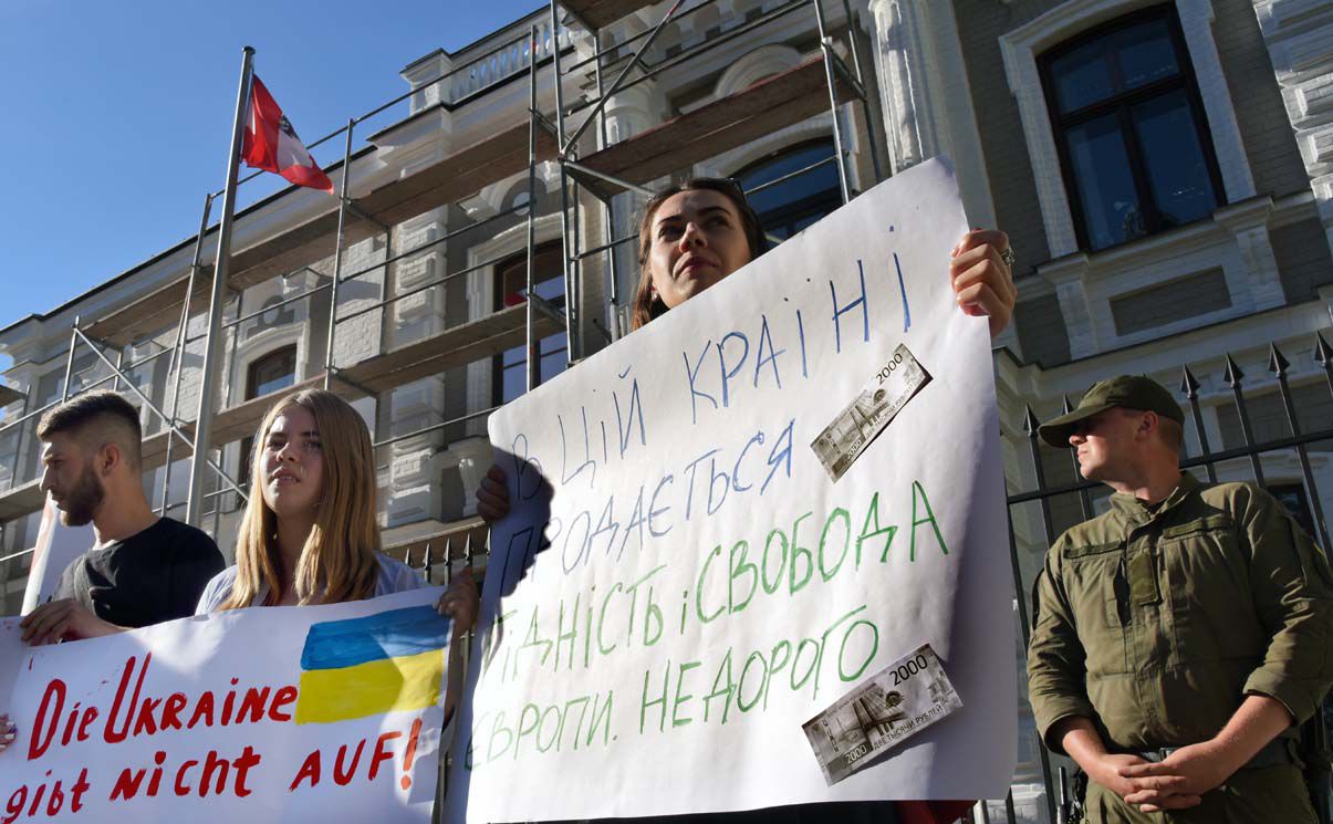 Відкликати запрошення ПАРЄ на моніторинг парламентських виборів