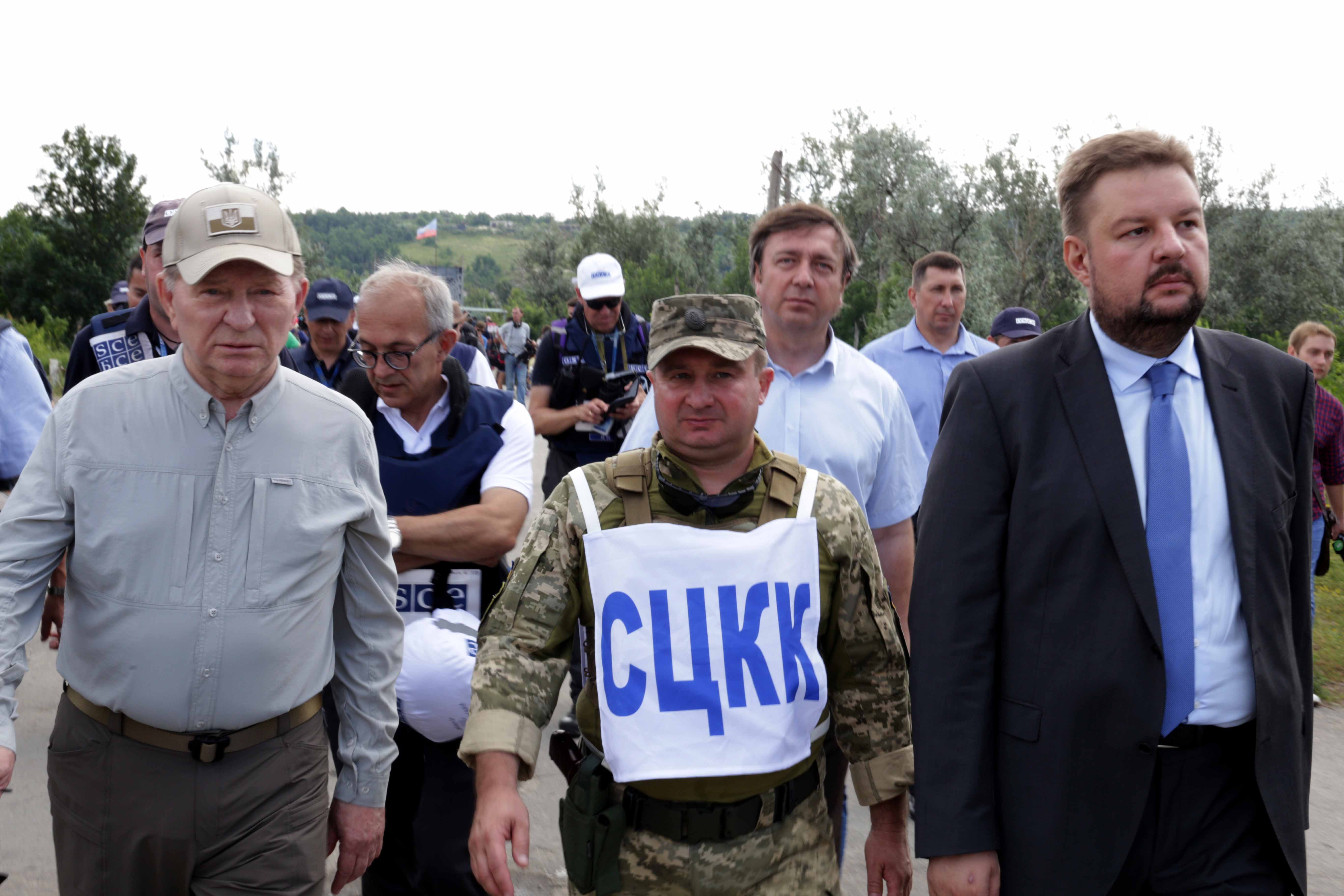 Volodymyr Zelensky speaks about a “delicate hope” over Donbas