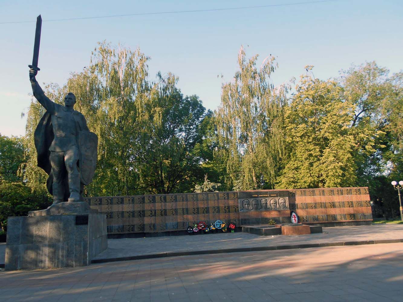 Поклонімося героям Ковеля!