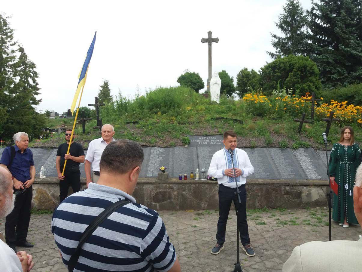 Пам’ятаймо наших патріотів!