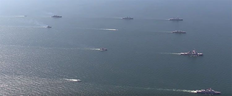 «Сі Бриз»: кораблі пройшли строєм