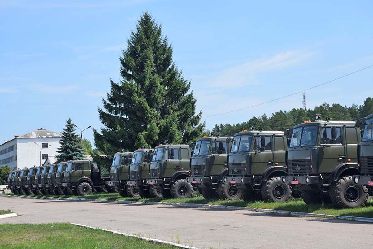 Автомобілі для танкової бригади
