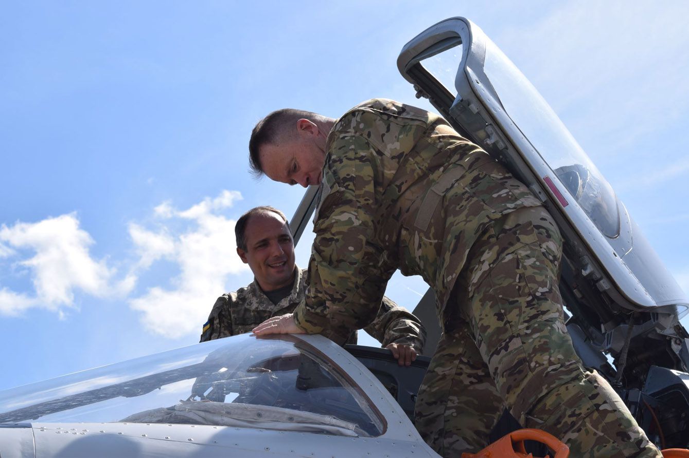 На Хмельниччині авіатори розробляли тактику спільних дій