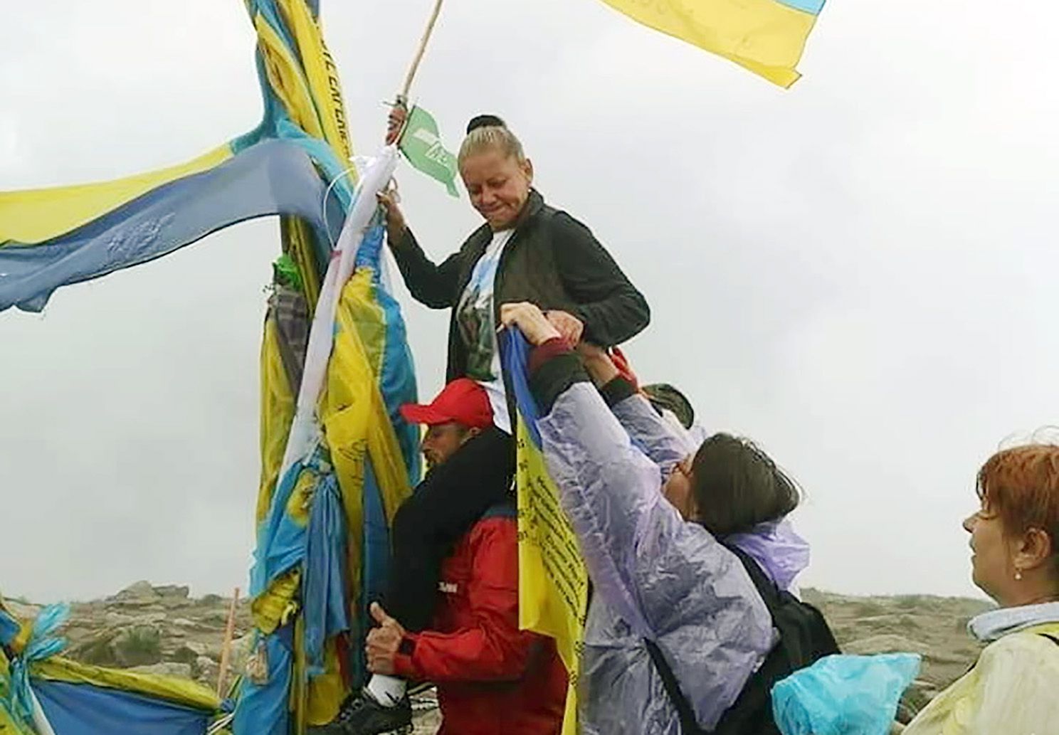 Батьки Героїв підкорили Говерлу