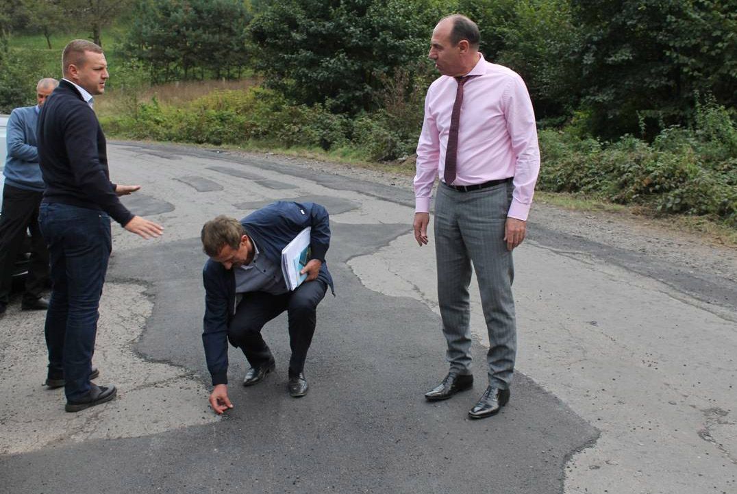 На Закарпатті ремонт доріг під пильним наглядом