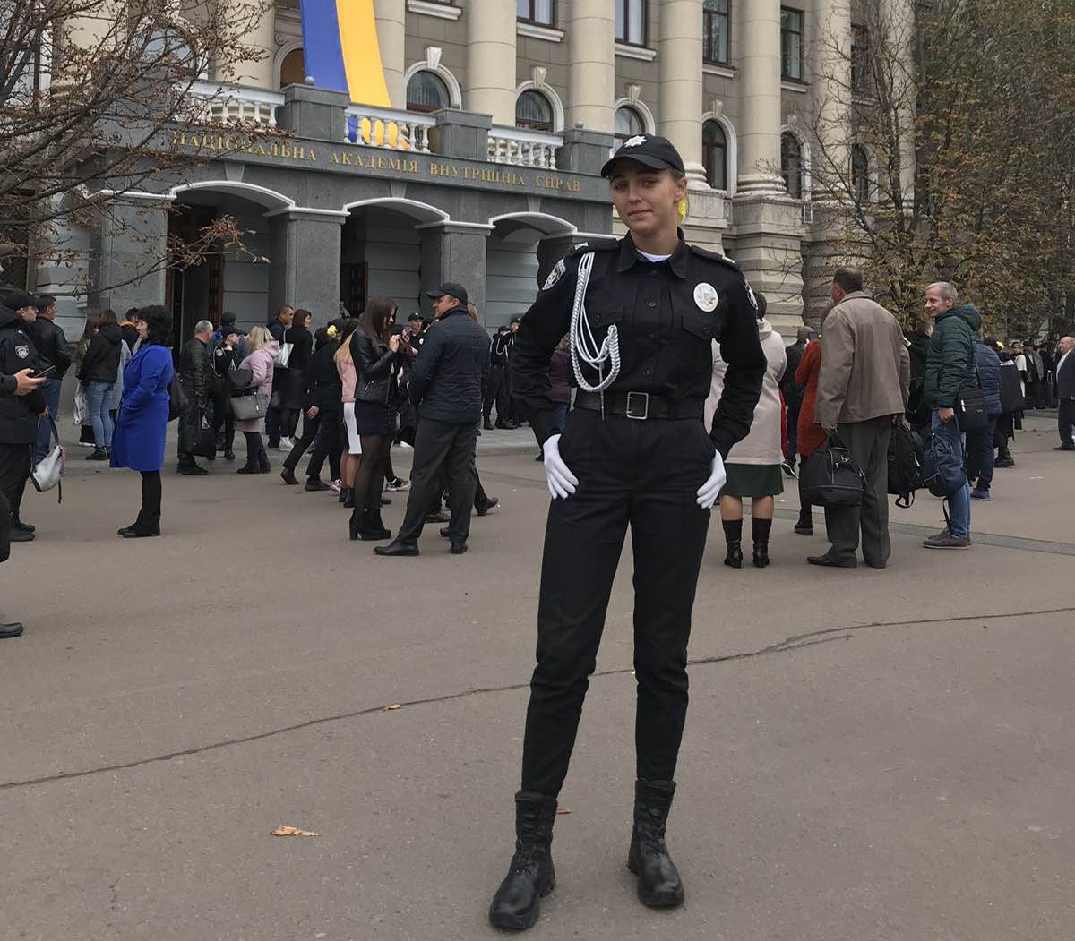 Звістку про присягу доньки батько зустрів на сході